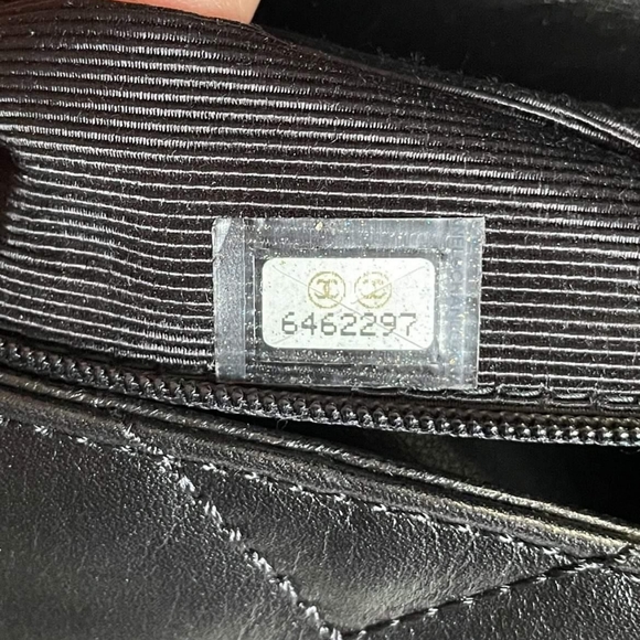 Chanel Medium Single Flap Limited Edition - Picture 11 of 15